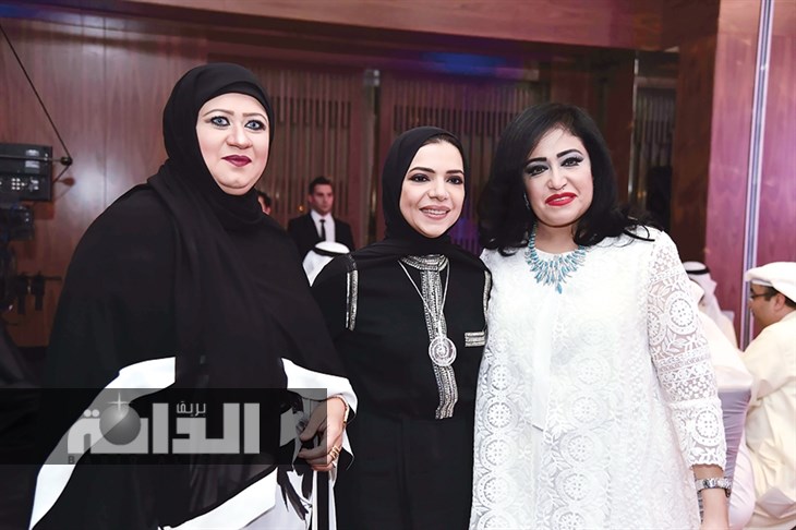 رئيسة اتحاد الإعلاميات العرب في الكويت مع ايمان الشهاب وابرار أحمد ملك
