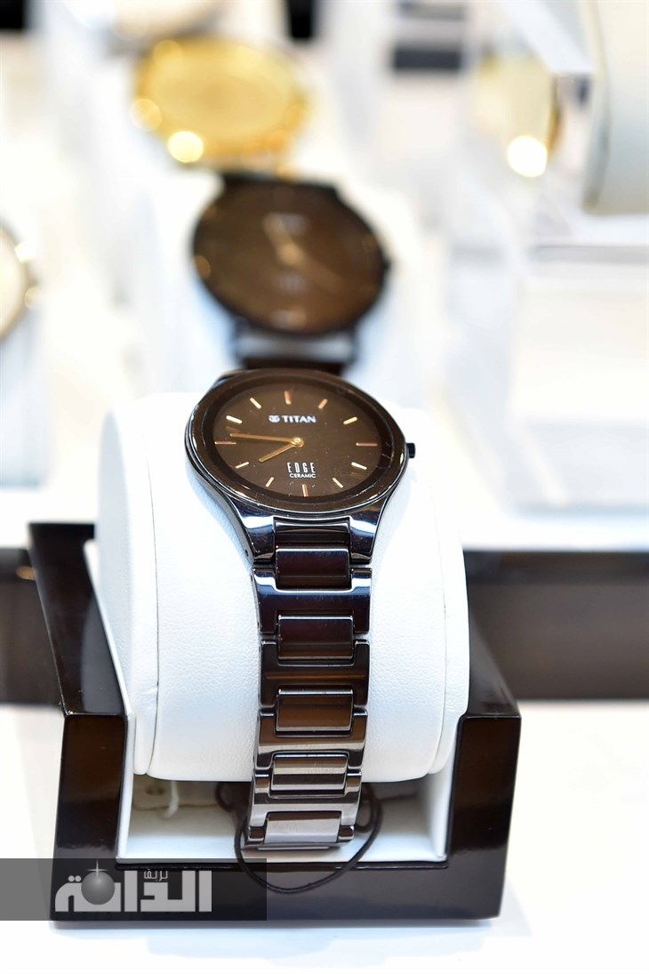 من الساعات المعروضة